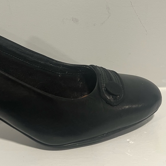 Clarks Women's Leather Artisan Tamryn Cider Pump β Size 9 Classic & Comfortable - Picture 6 of 16